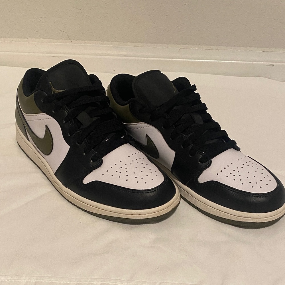 Nike Jordan 1 Men's Black, White, and Olive Sneakers